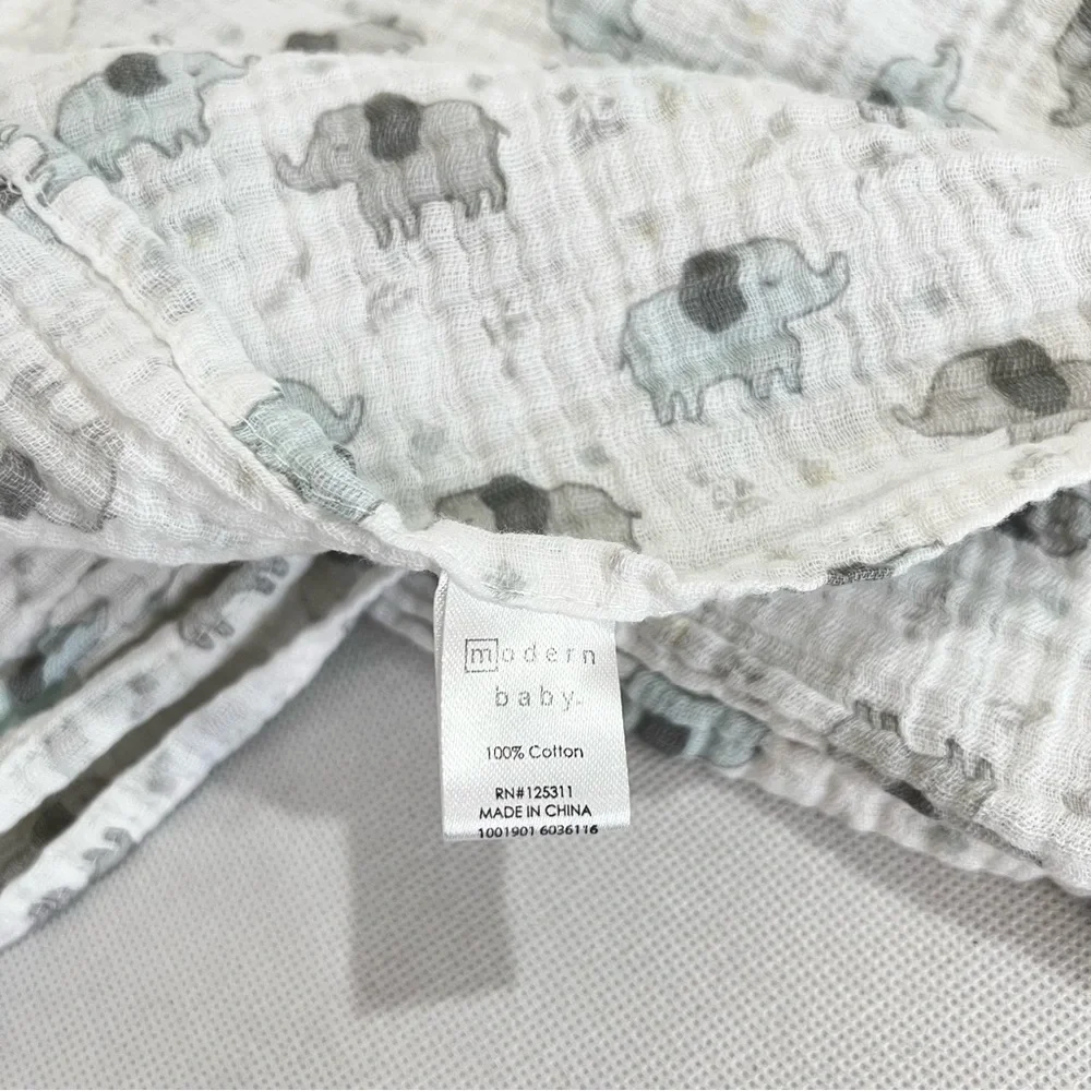 Modern Baby Cotton Elephant Print Baby White Gray Teal Blanket Swaddle 44 X 33 - Picture 4 of 6